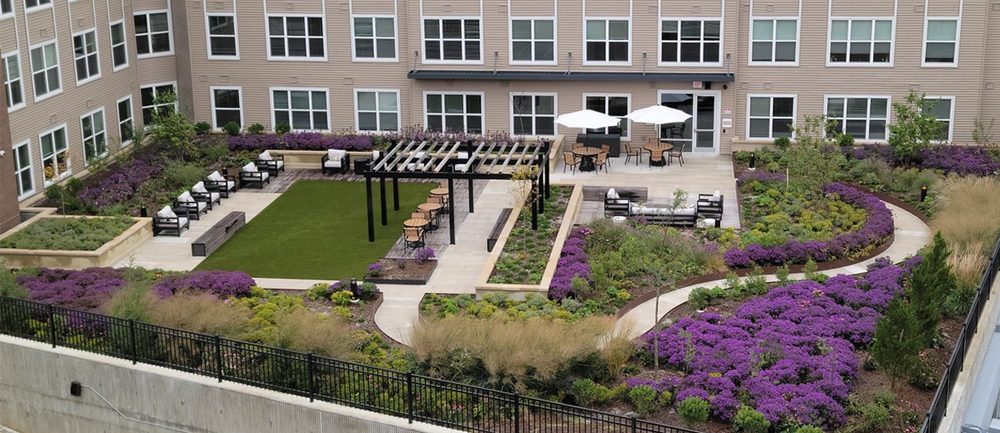 Courtyard and garden at Robeson at Spring Flats